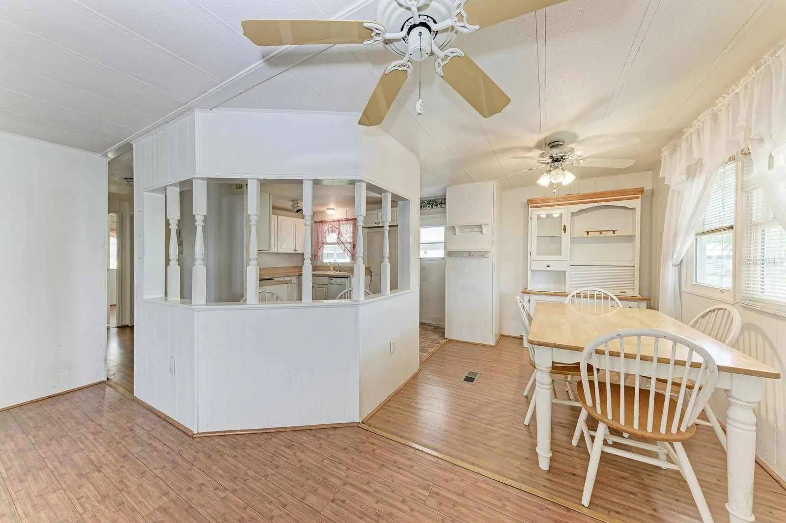 348 TROPIC DR