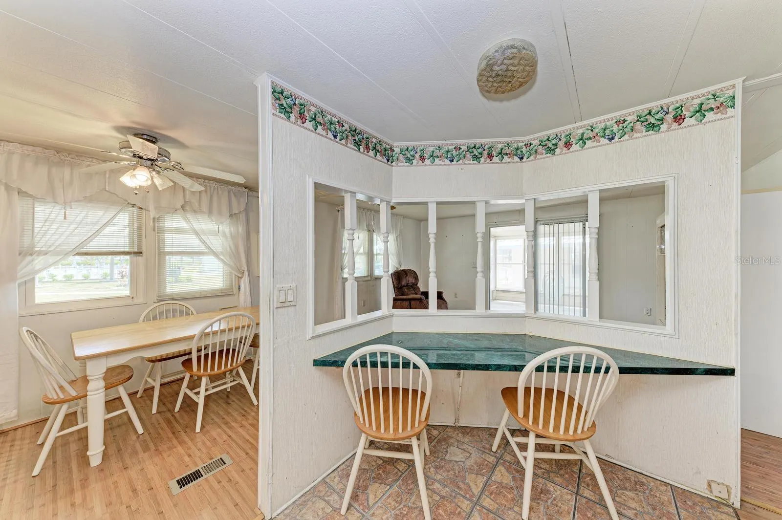 348 TROPIC DR