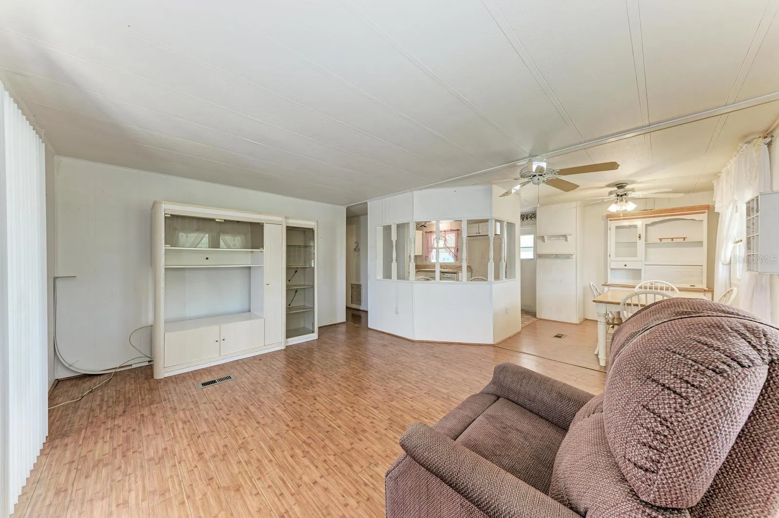 348 TROPIC DR