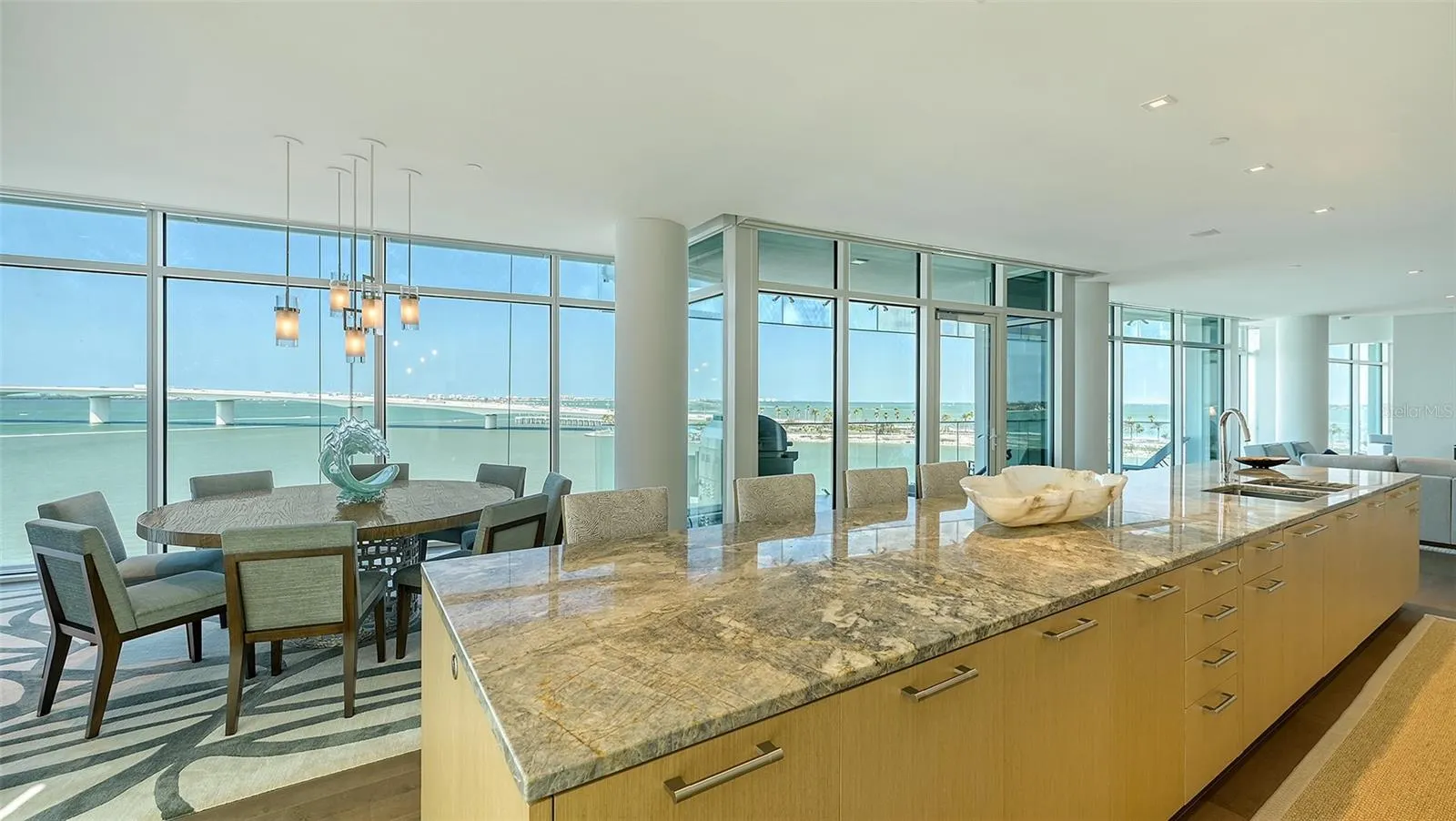 280 GOLDEN GATE PT #600, #600