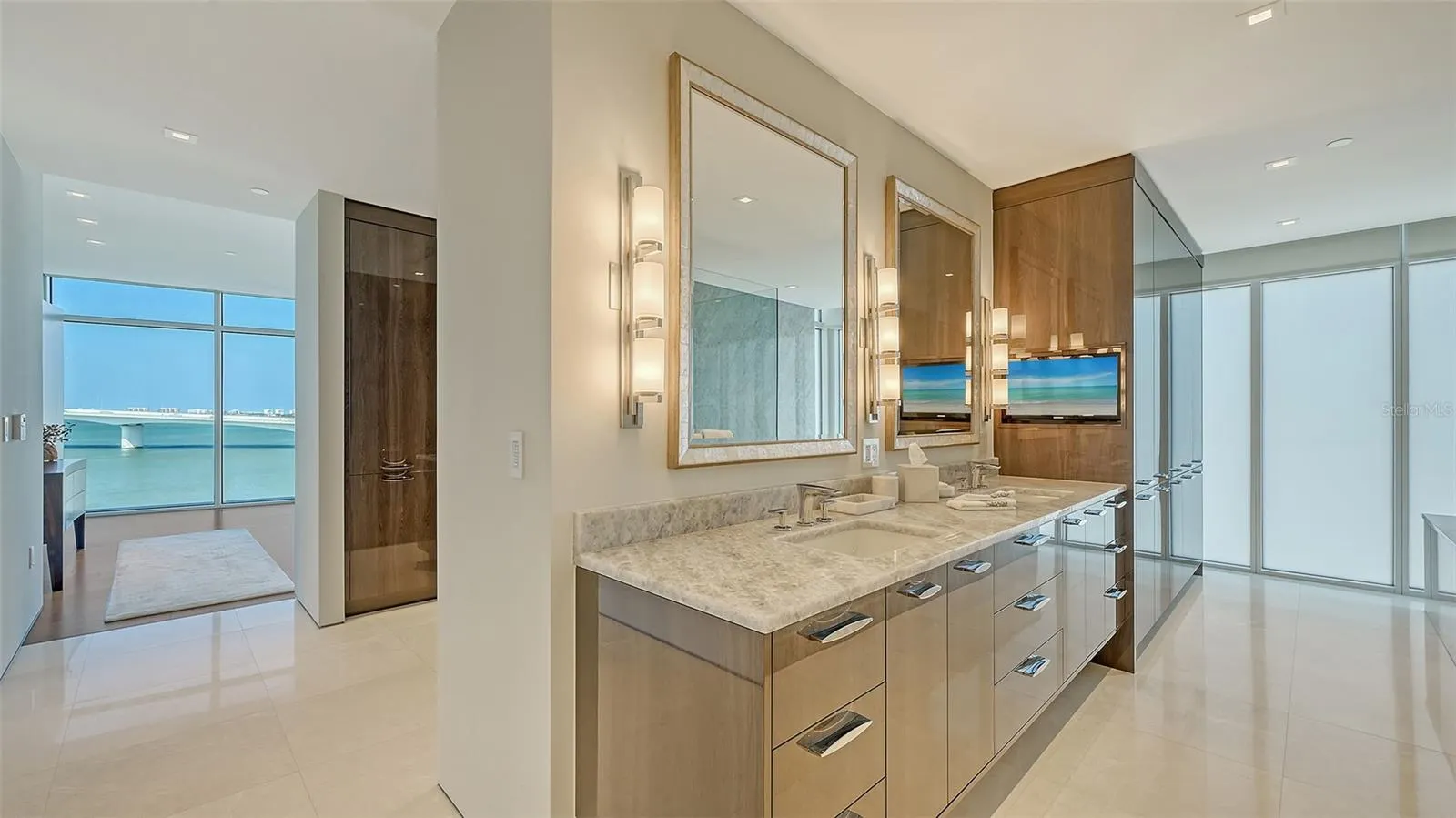 280 GOLDEN GATE PT #600, #600