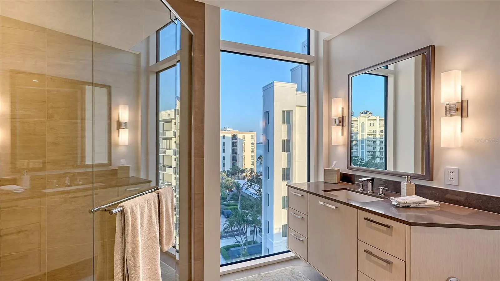 280 GOLDEN GATE PT #600, #600