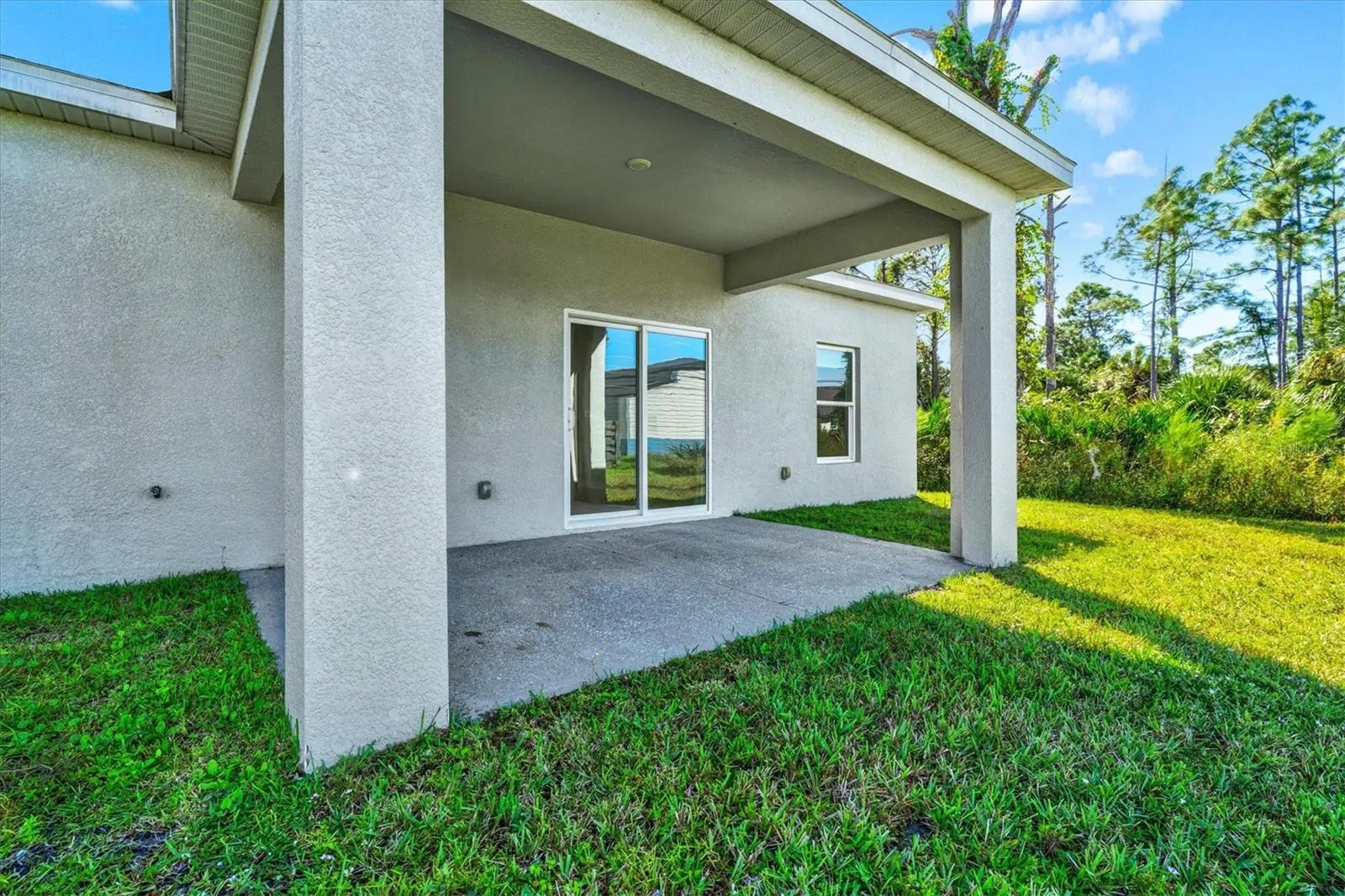 1251 PAPILLON ST
