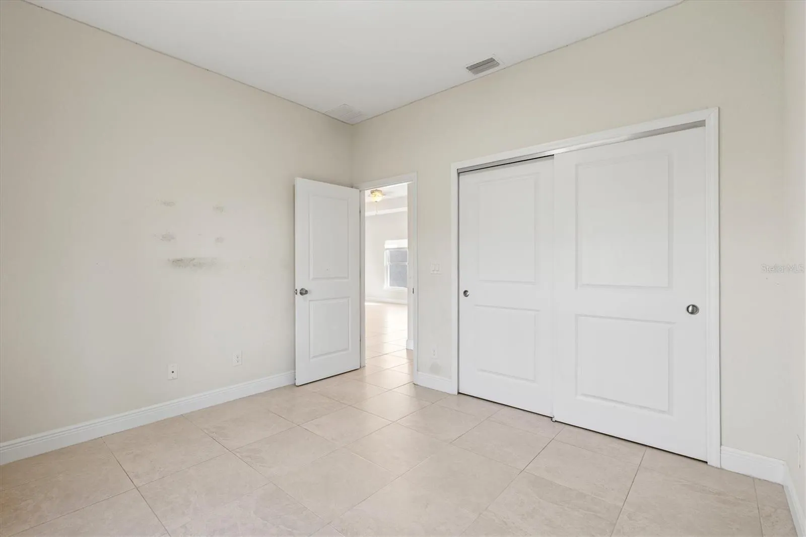 1251 PAPILLON ST