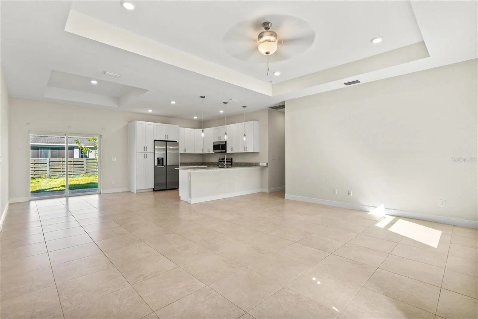 1251 PAPILLON ST