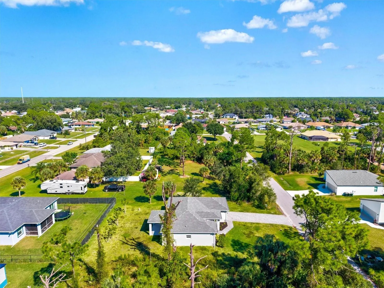1251 PAPILLON ST