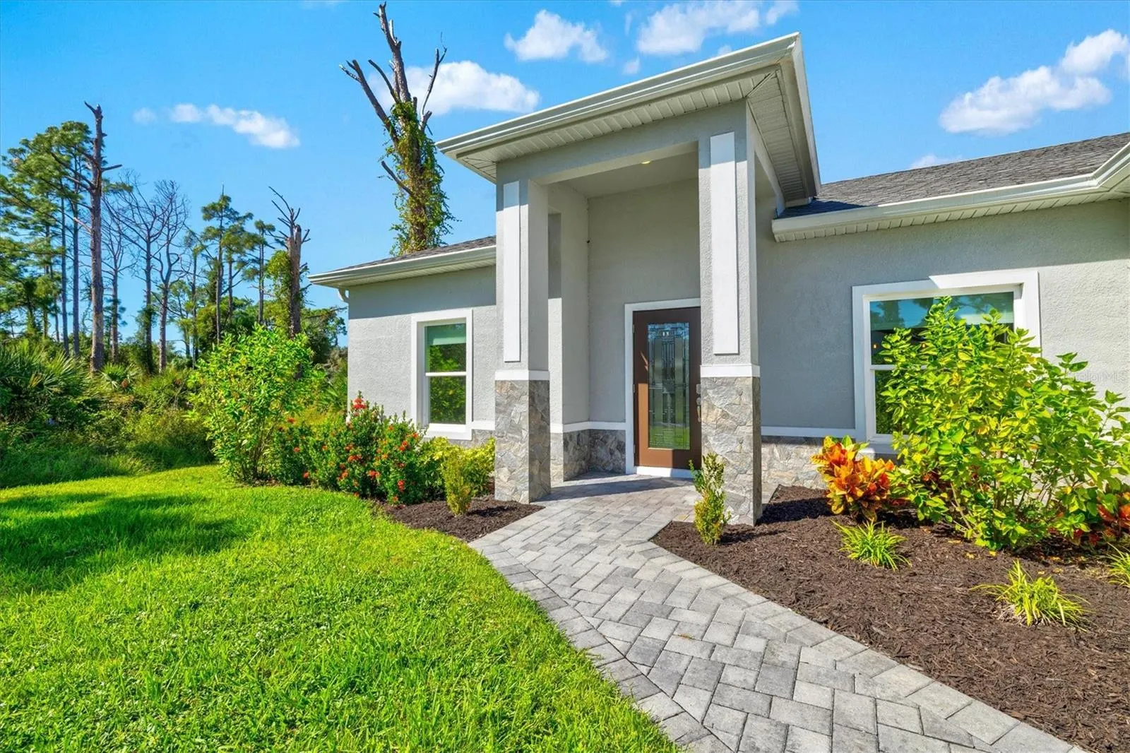 1251 PAPILLON ST