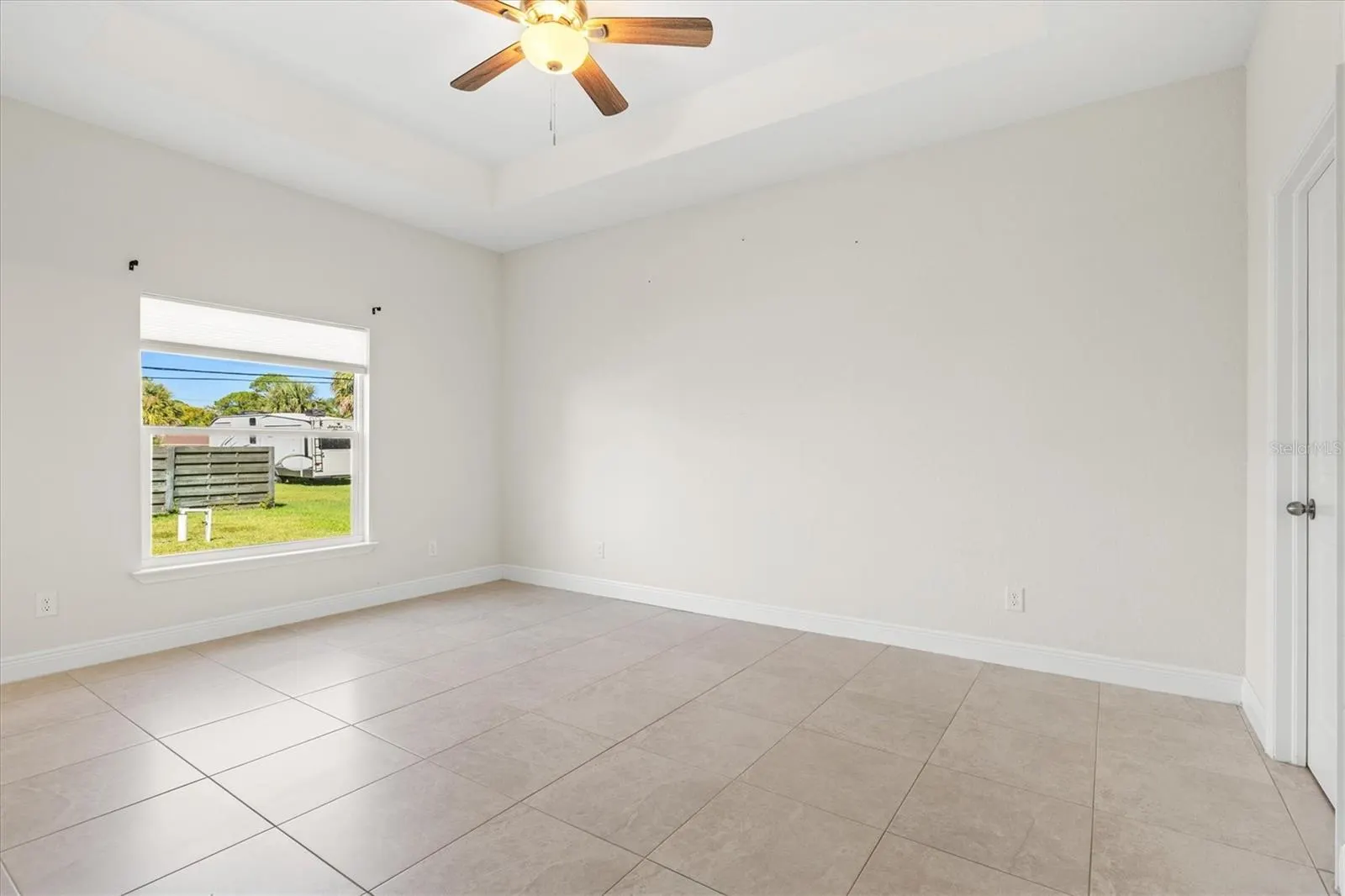 1251 PAPILLON ST