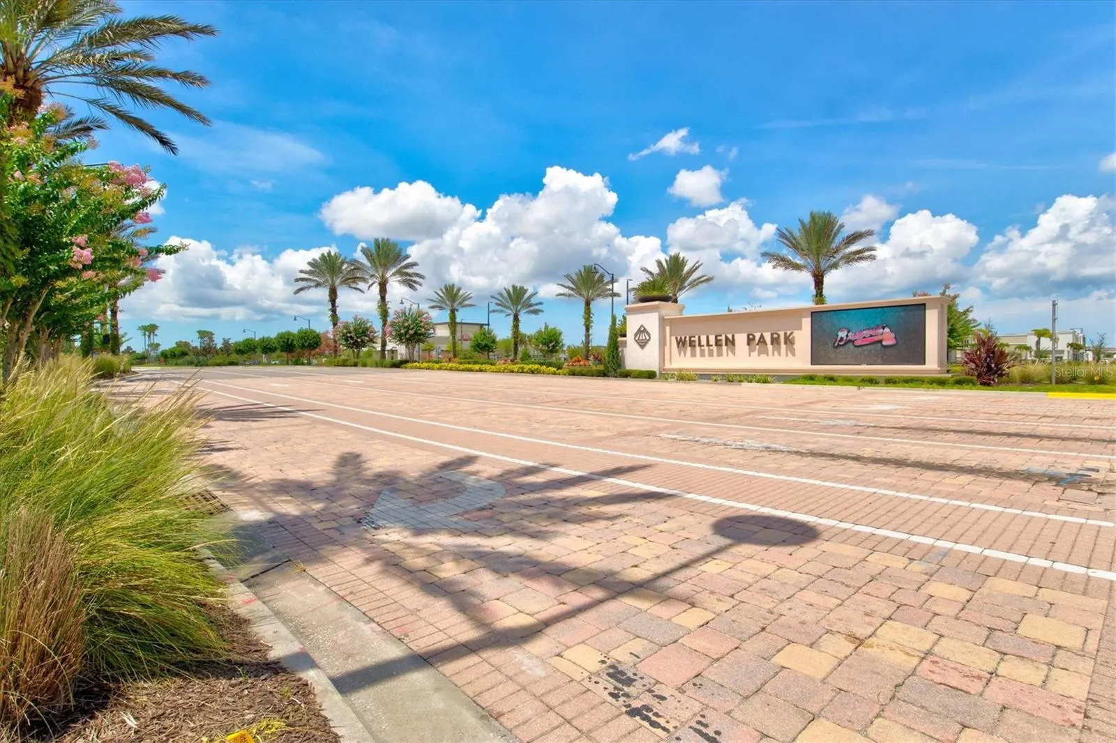1251 PAPILLON ST