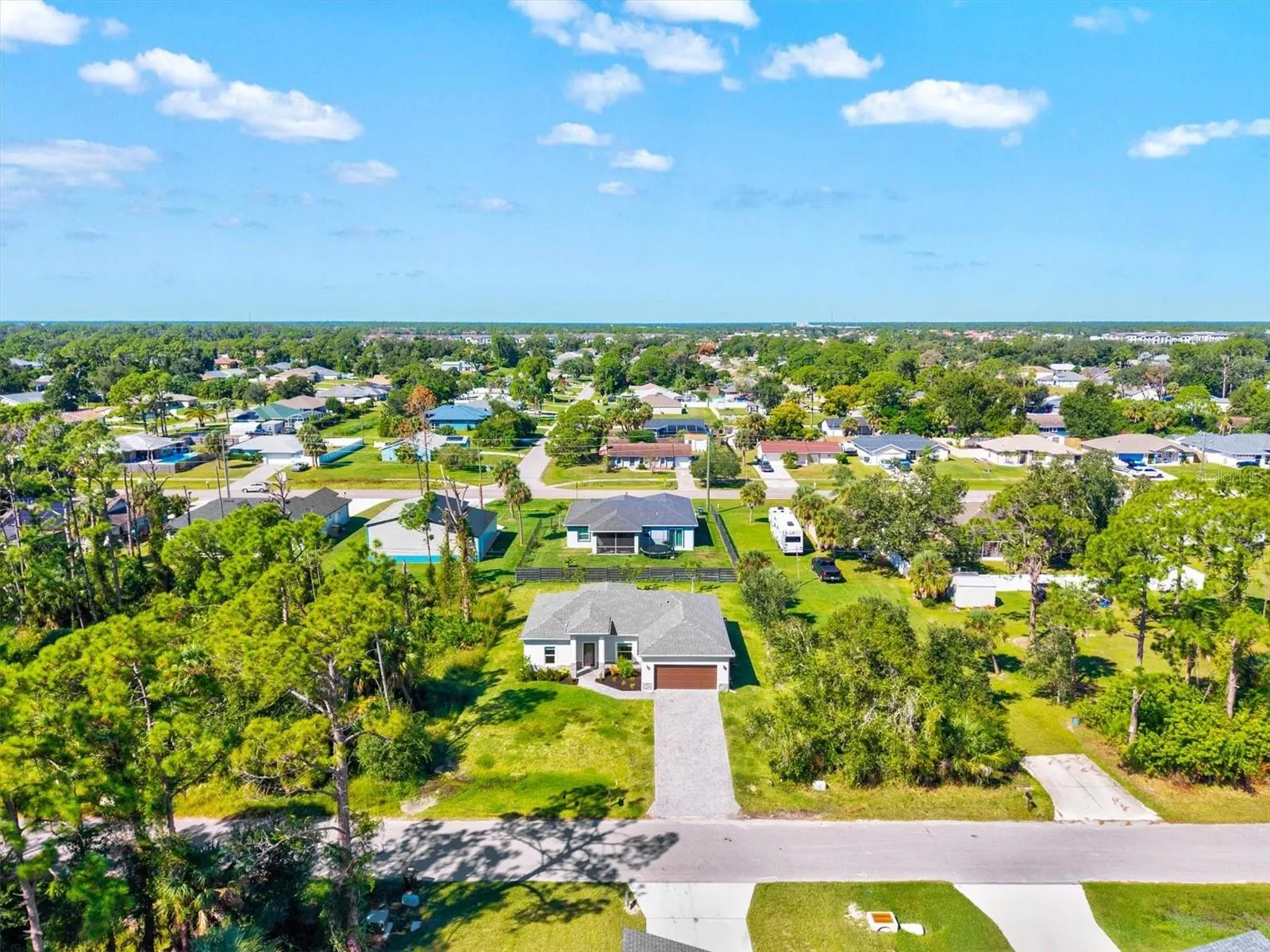 1251 PAPILLON ST