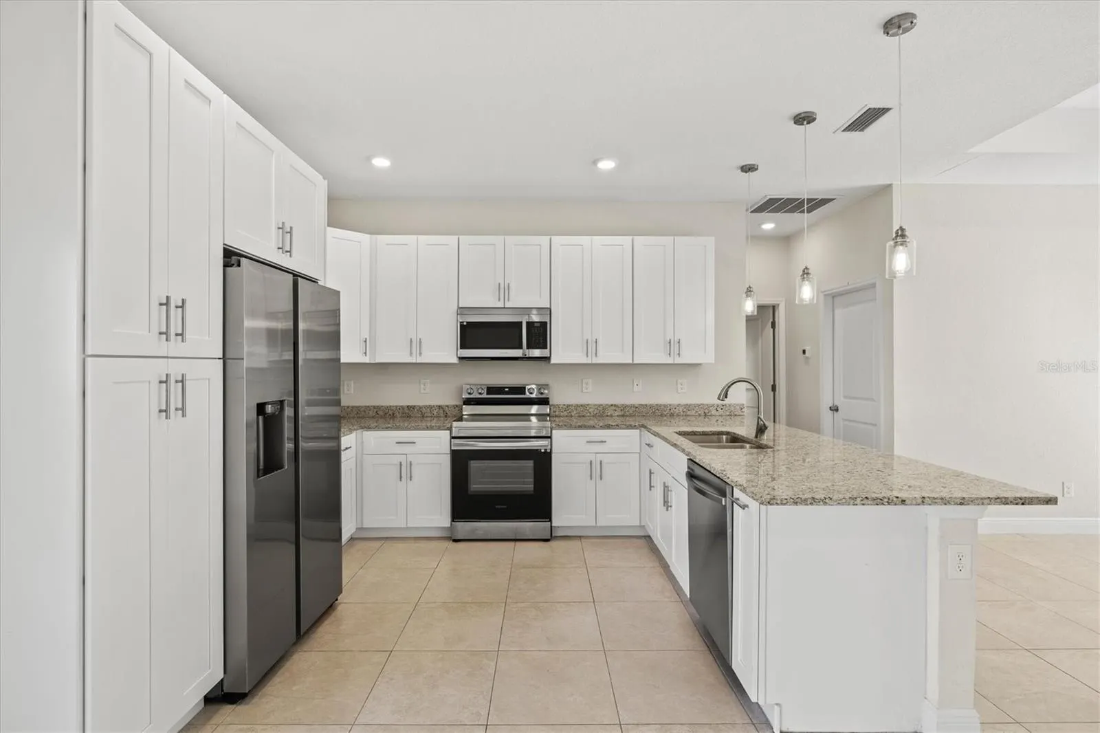 1251 PAPILLON ST