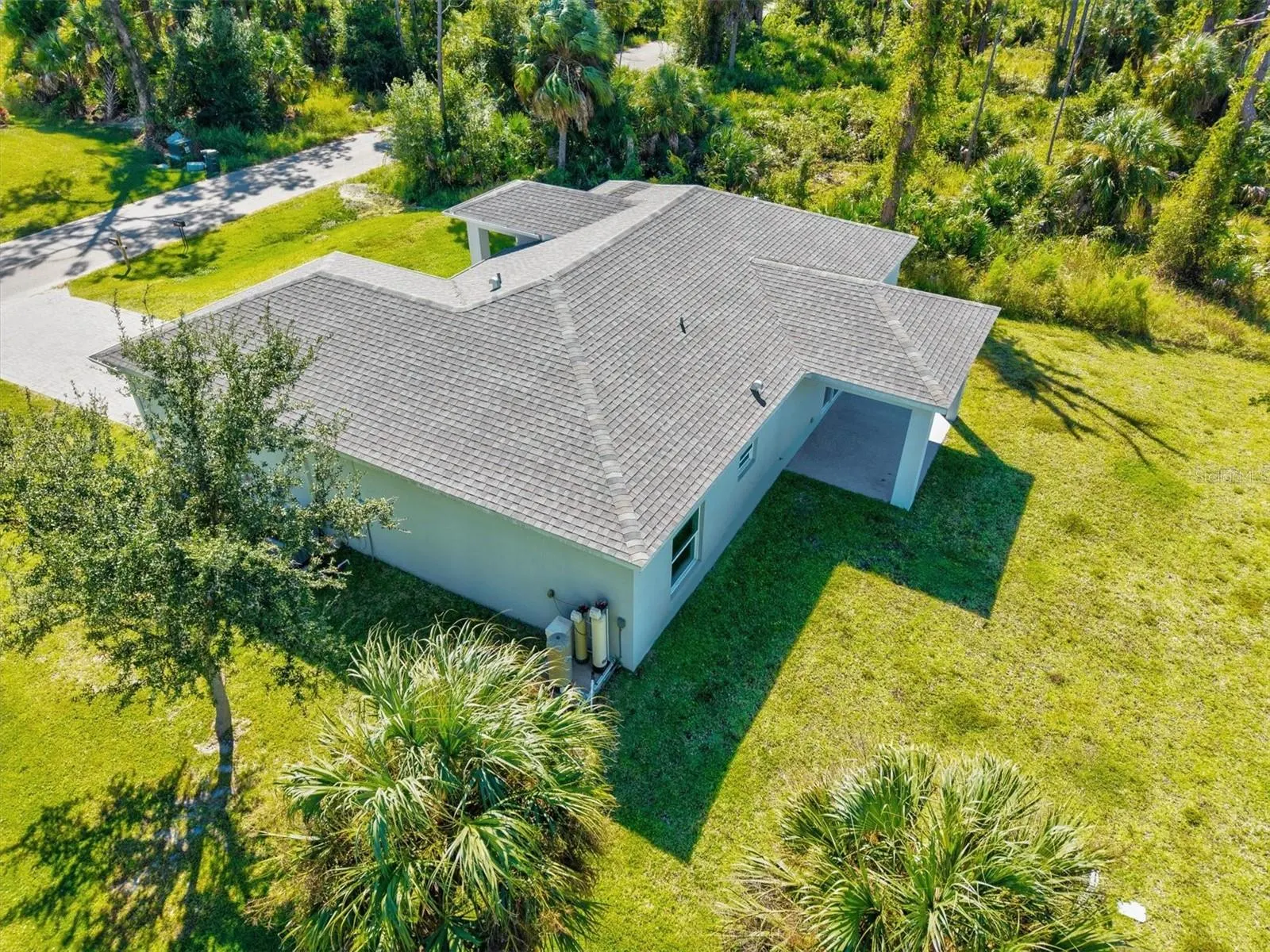 1251 PAPILLON ST
