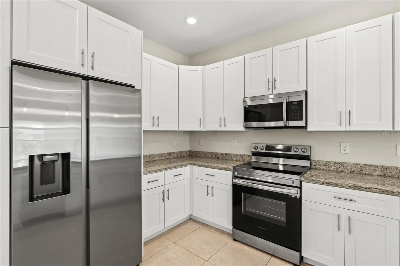 1251 PAPILLON ST