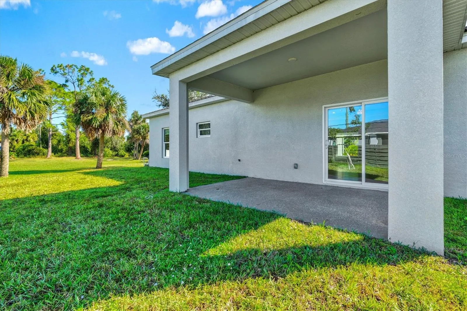 1251 PAPILLON ST