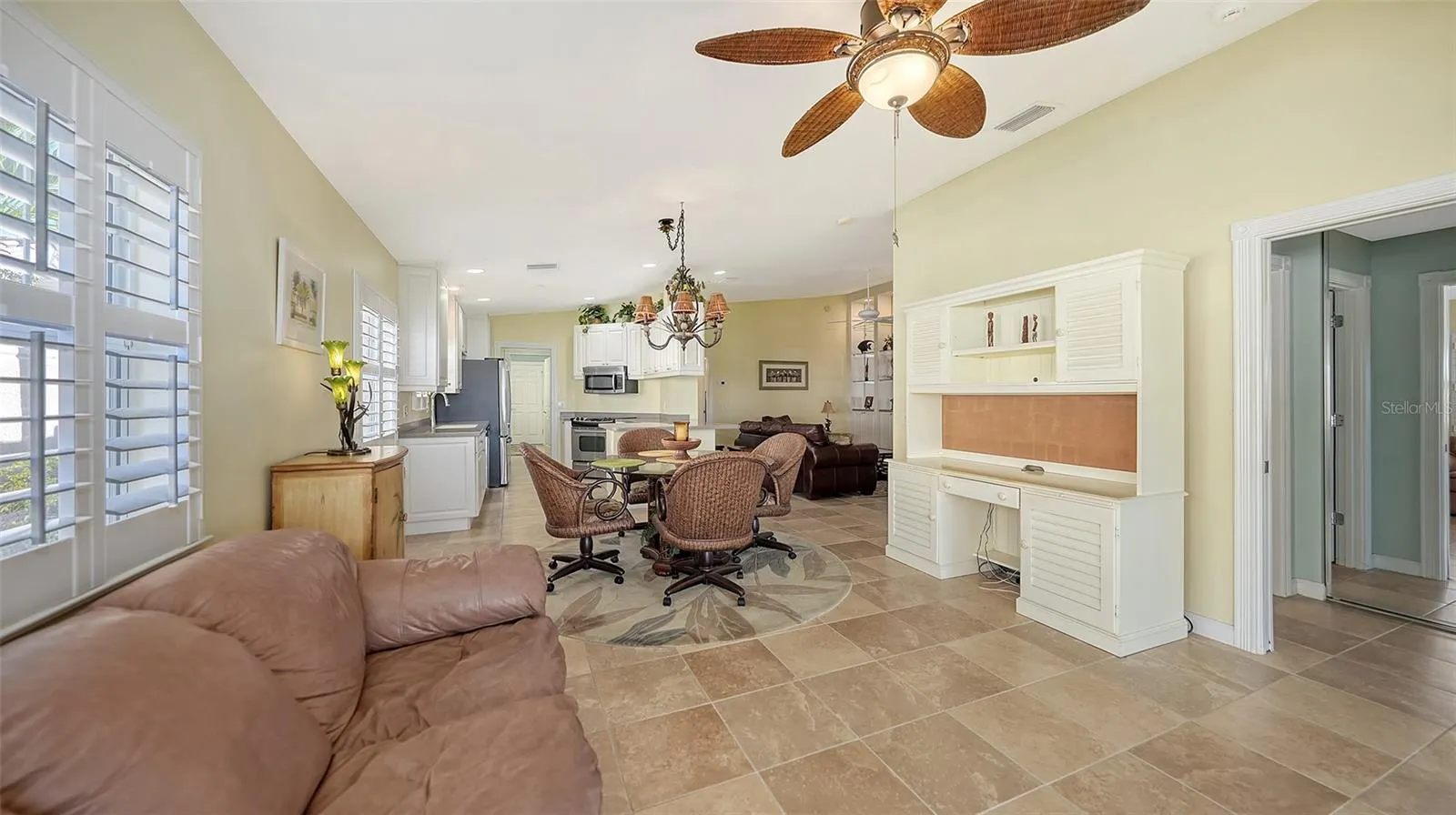 11641 GARESSIO LN