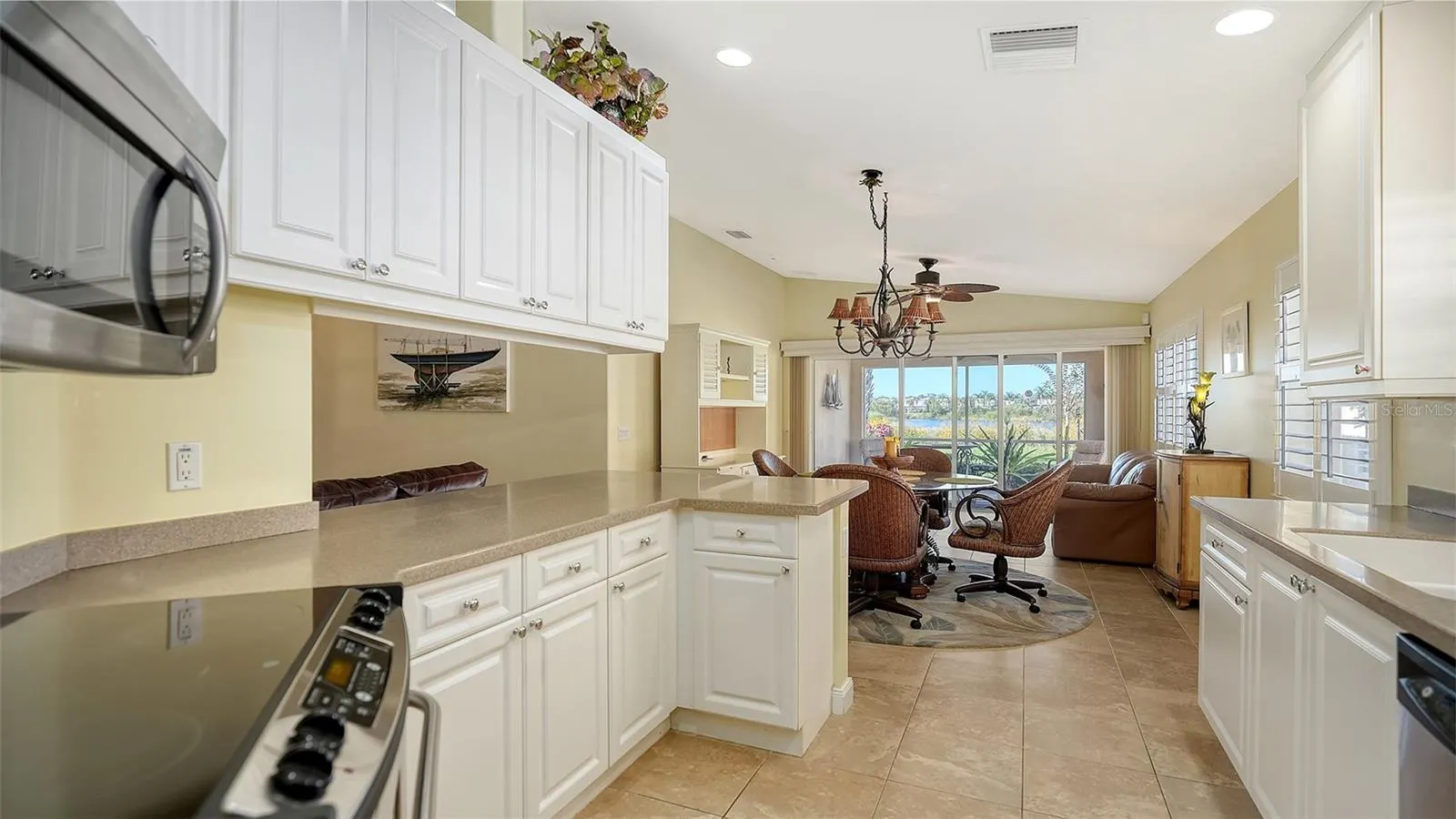 11641 GARESSIO LN