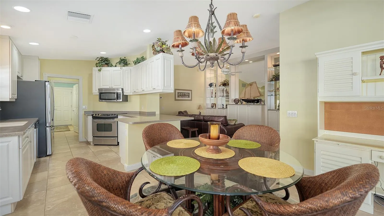 11641 GARESSIO LN
