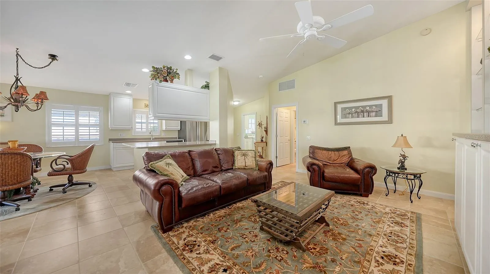 11641 GARESSIO LN