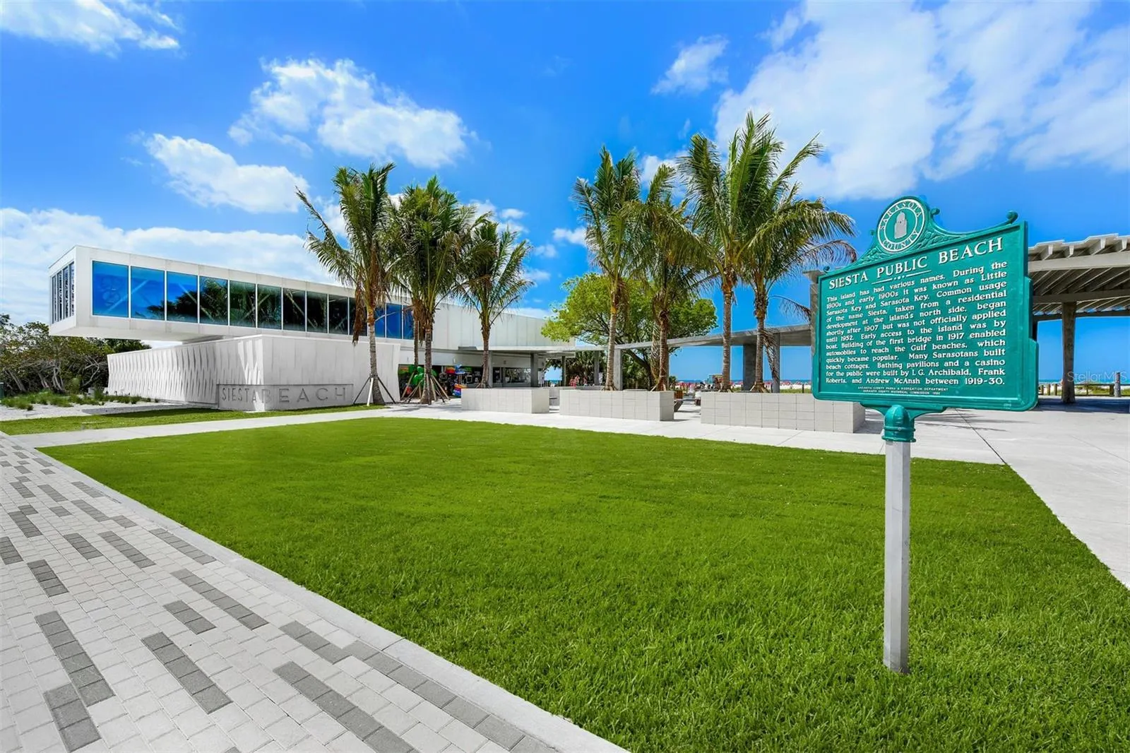 5246 AVENIDA DEL MARE