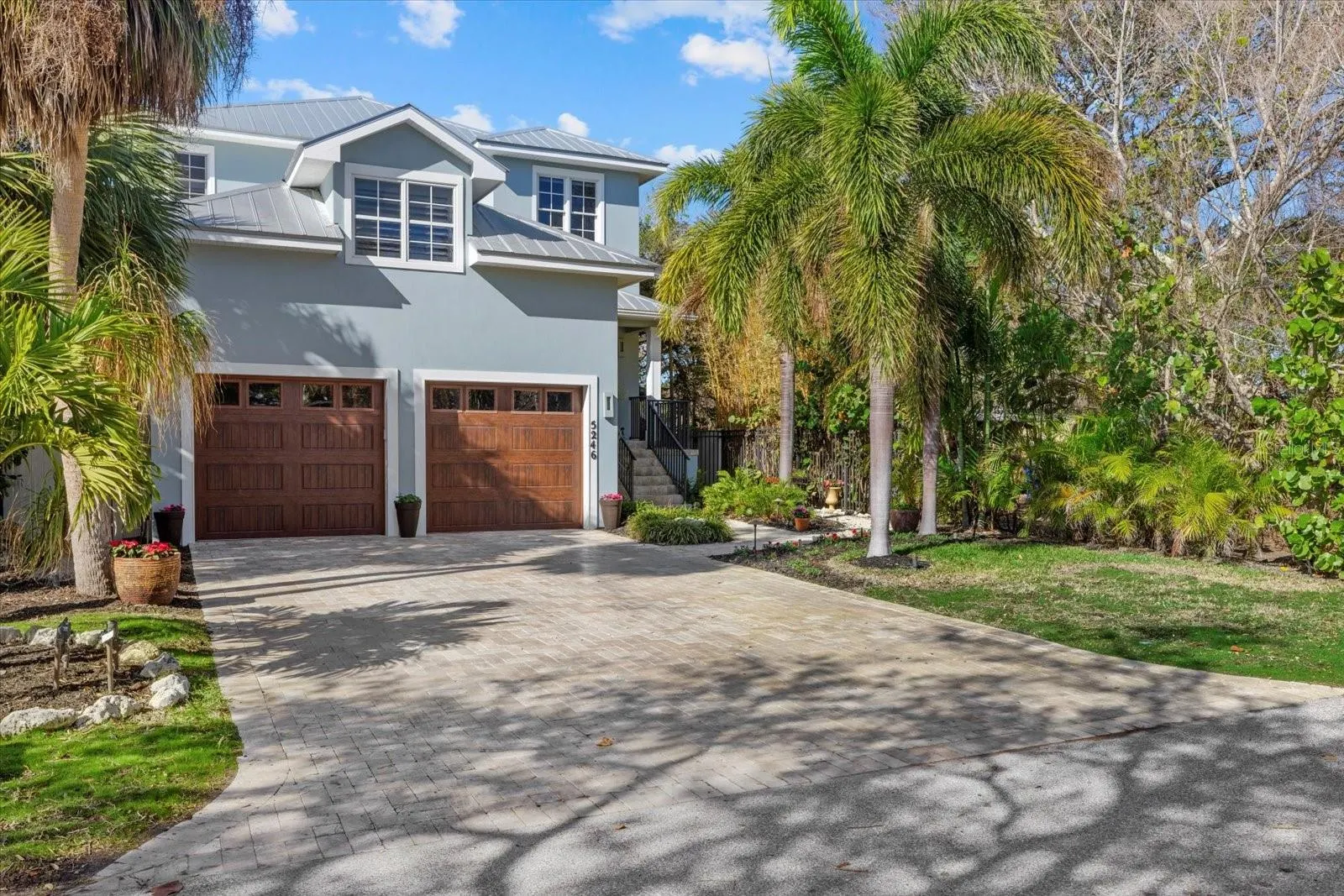 5246 AVENIDA DEL MARE