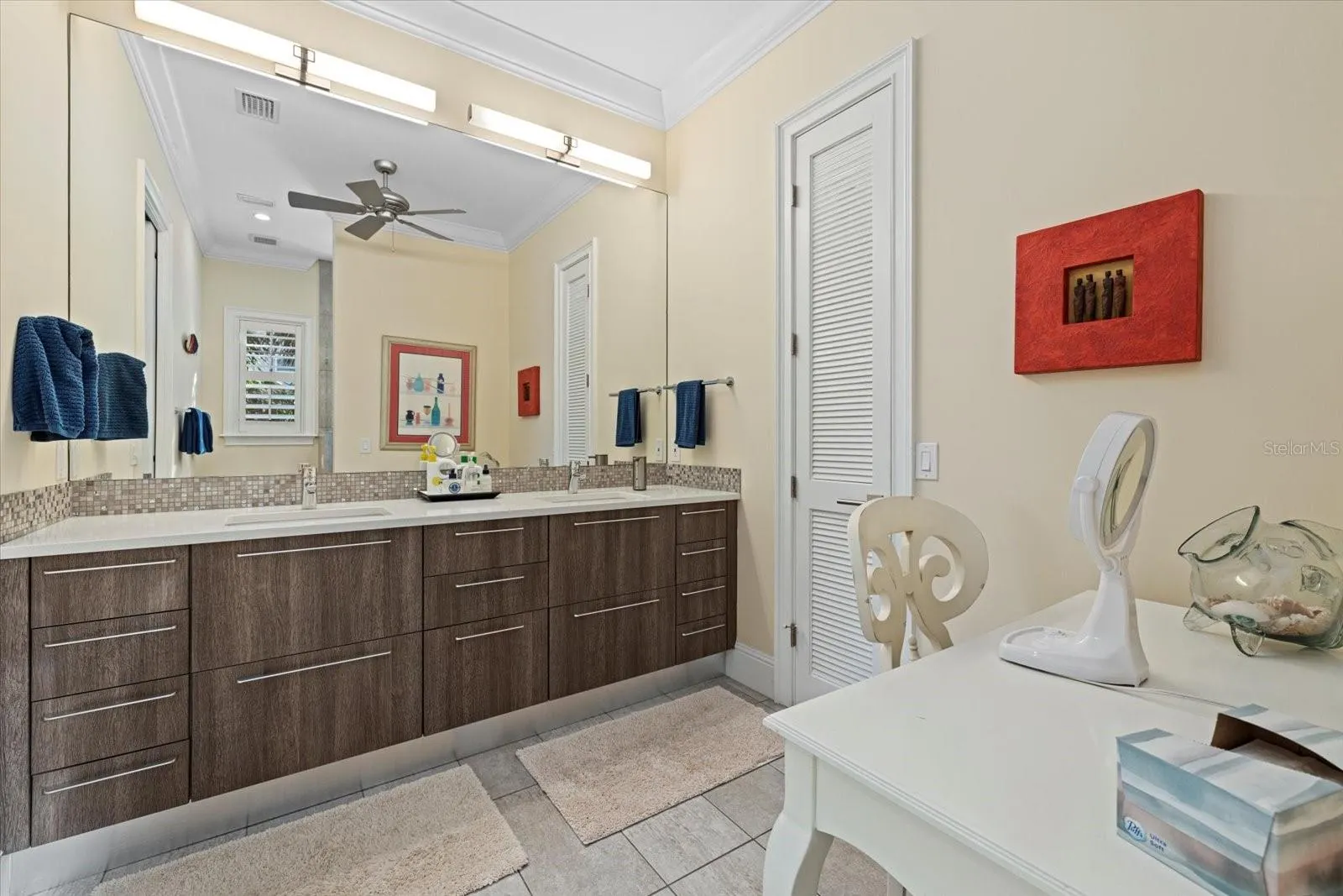 5246 AVENIDA DEL MARE