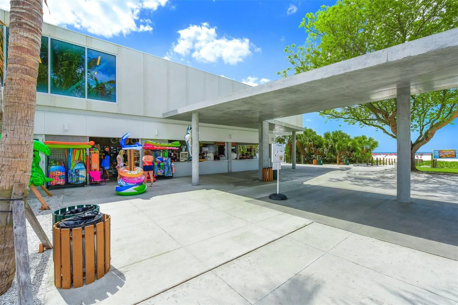 5246 AVENIDA DEL MARE