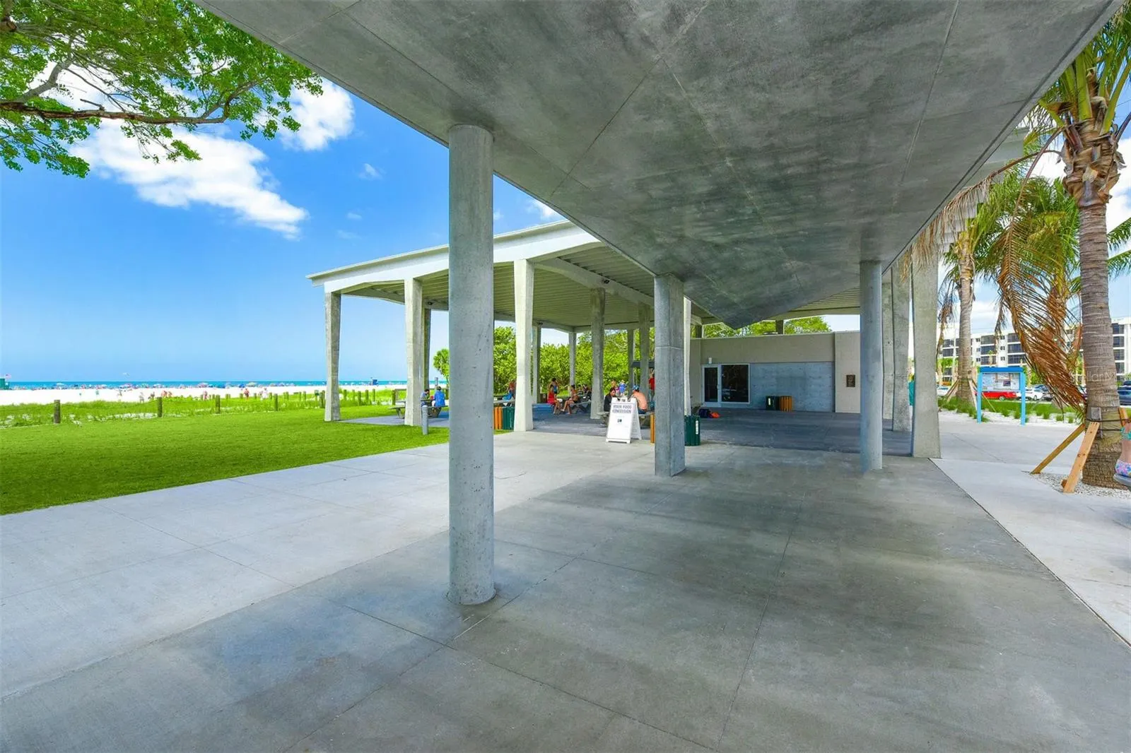 5246 AVENIDA DEL MARE