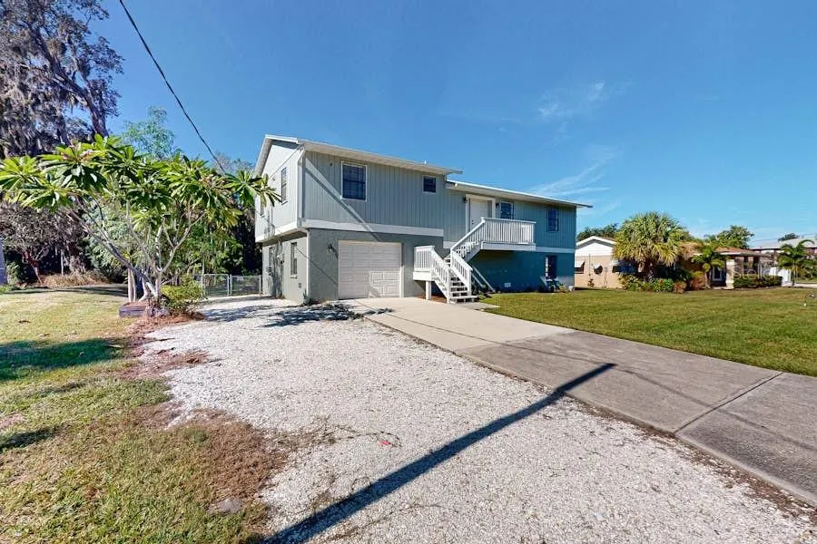 4207 5TH AVE W