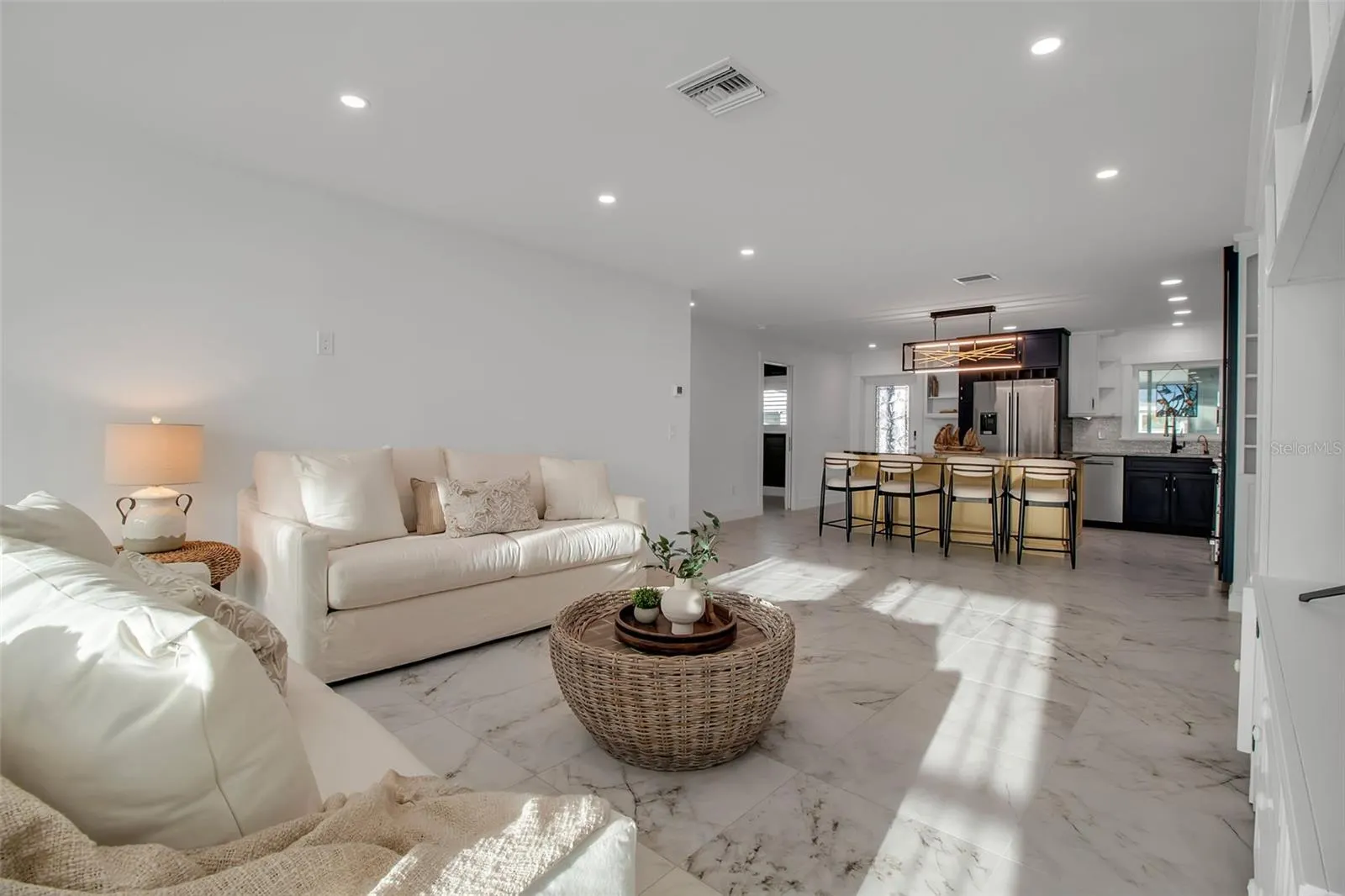 602 FAIR WINDS DR #602, #602
