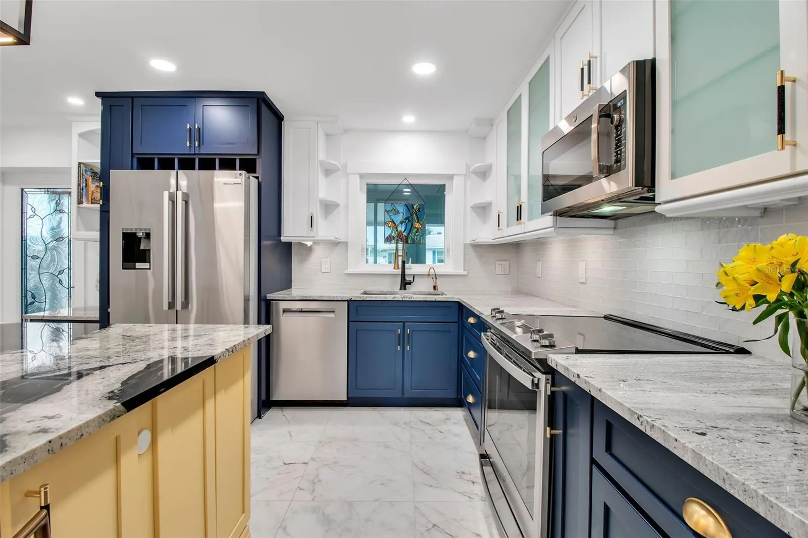 602 FAIR WINDS DR #602, #602