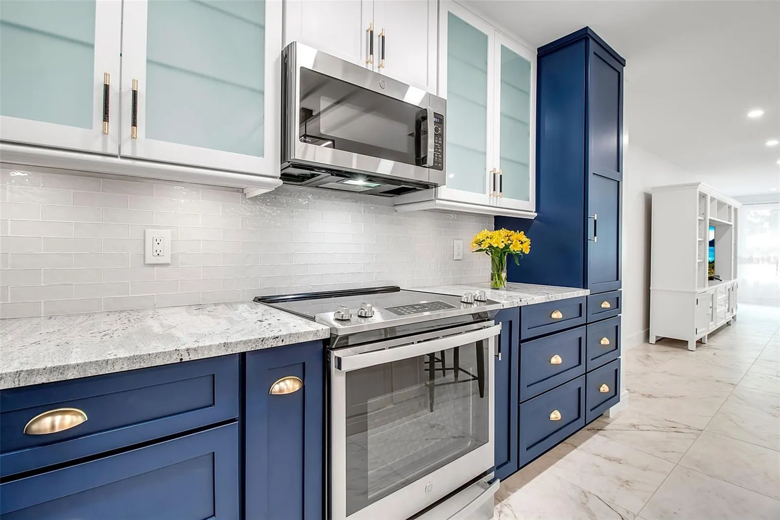602 FAIR WINDS DR #602, #602