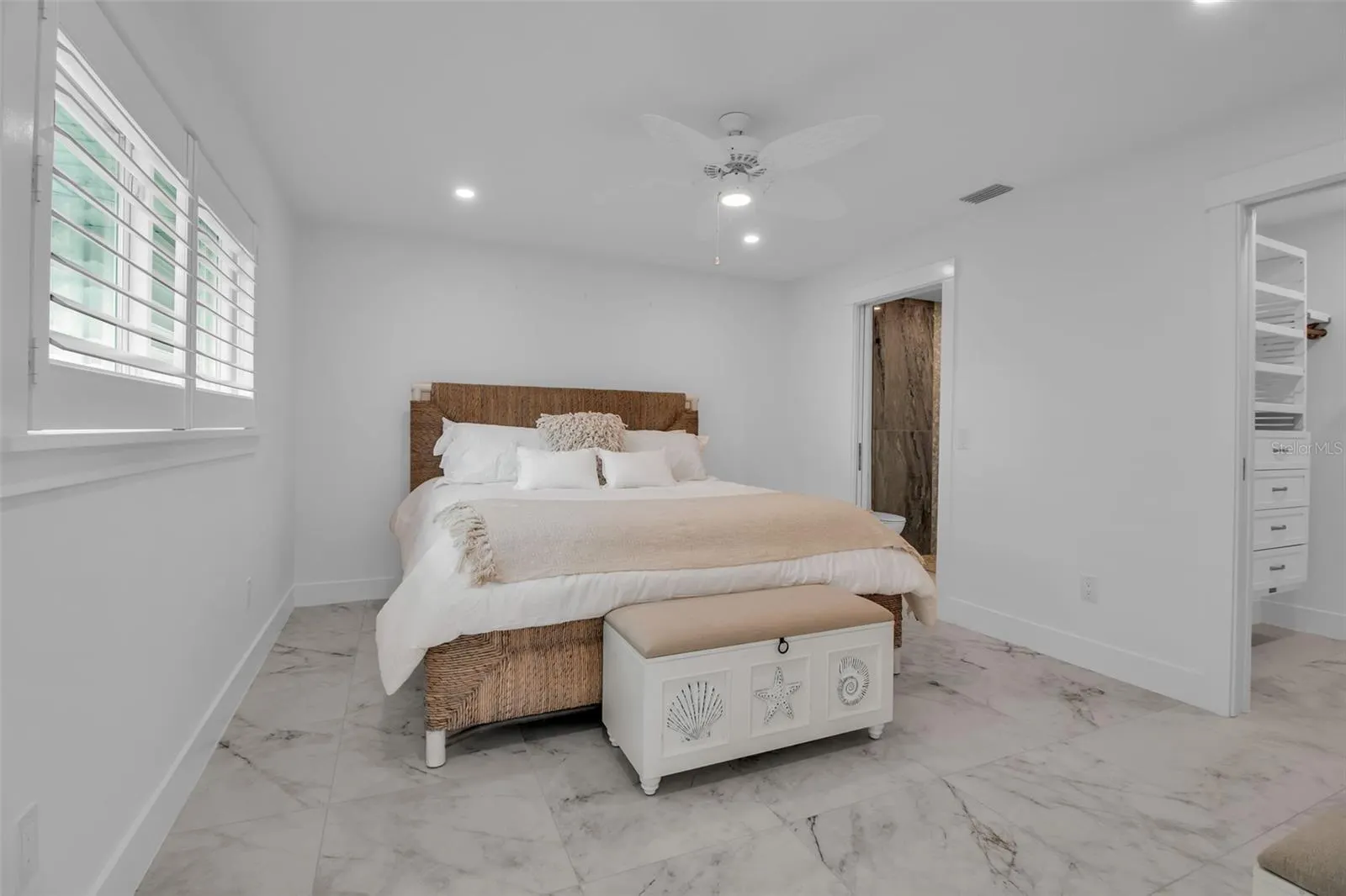 602 FAIR WINDS DR #602, #602