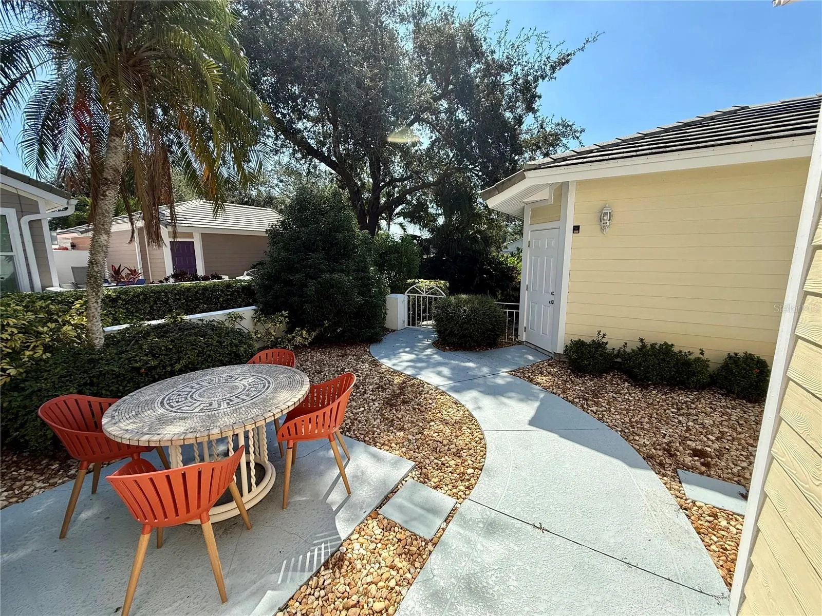 7628 WHITEBRIDGE GLN
