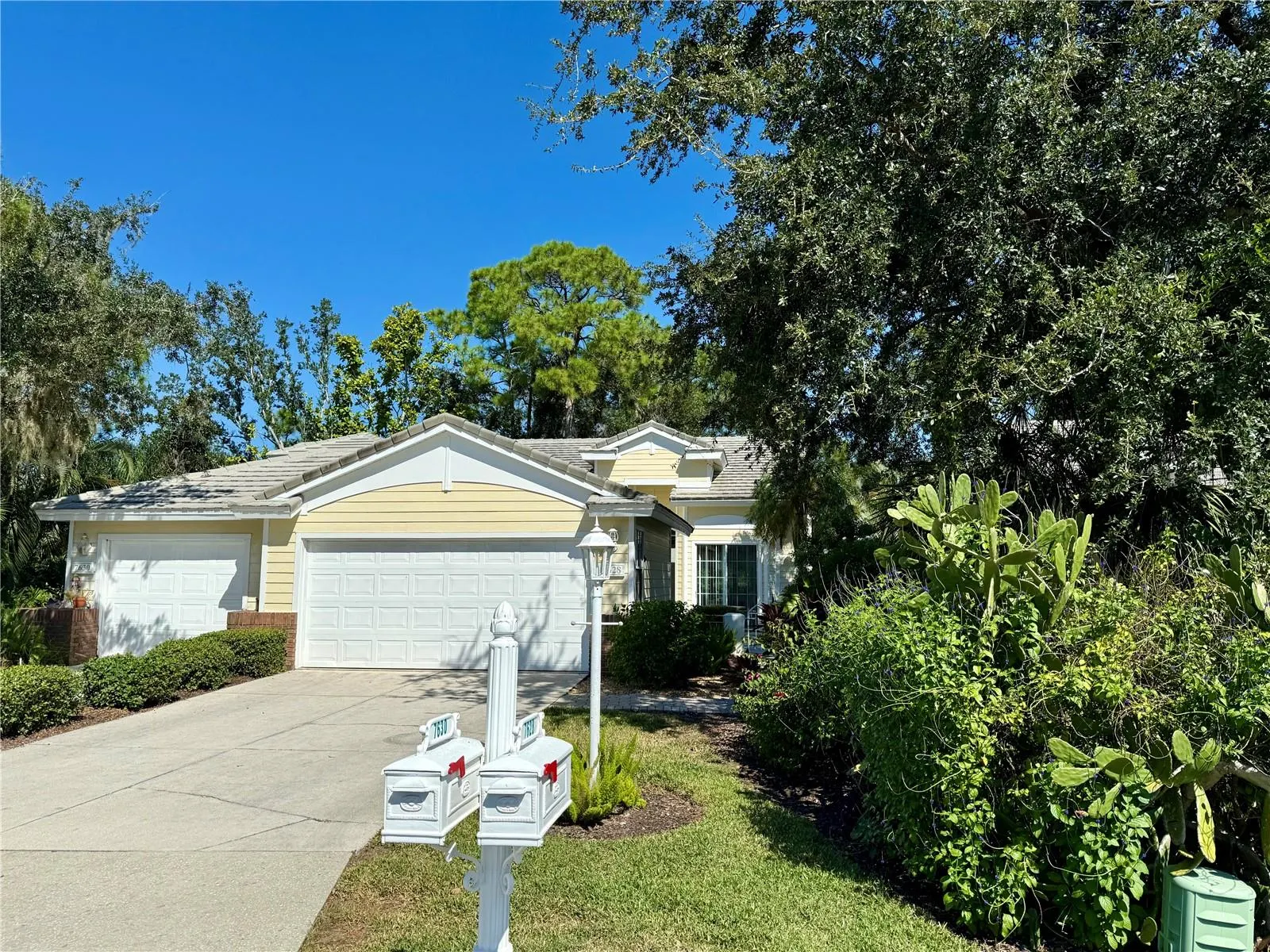 7628 WHITEBRIDGE GLN