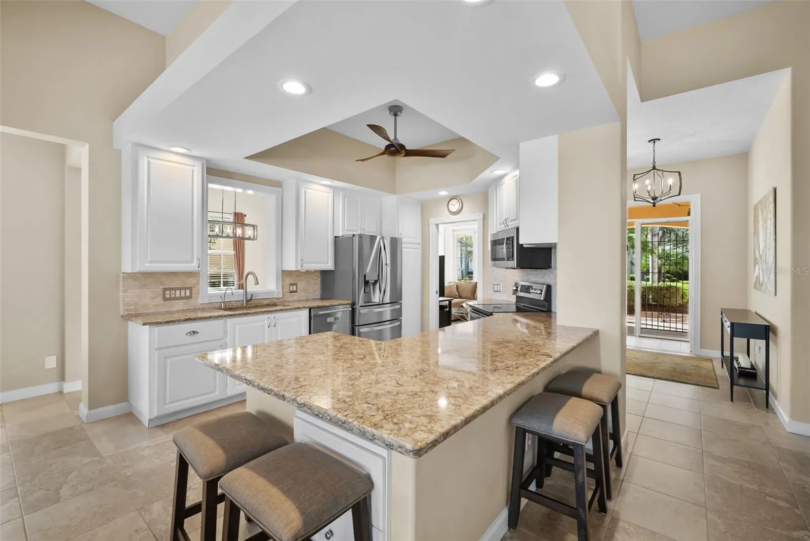 5785 VALENTE PL