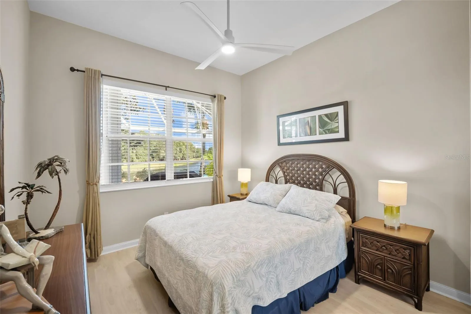 5785 VALENTE PL