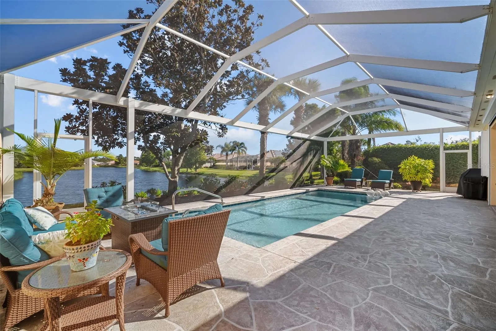 5785 VALENTE PL