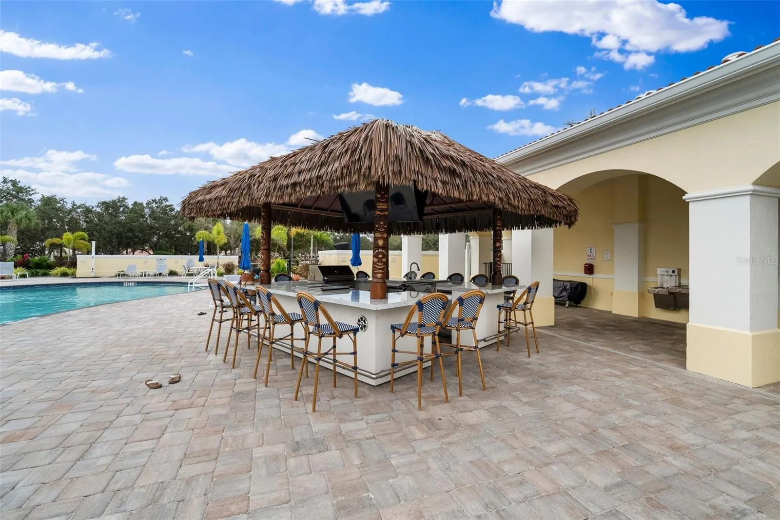 5785 VALENTE PL