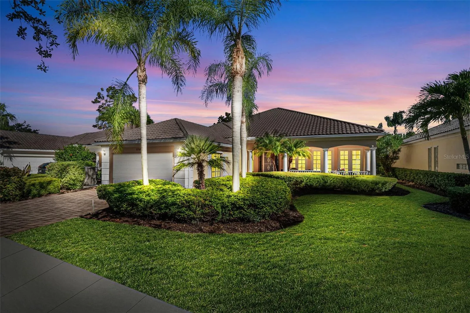 5785 VALENTE PL