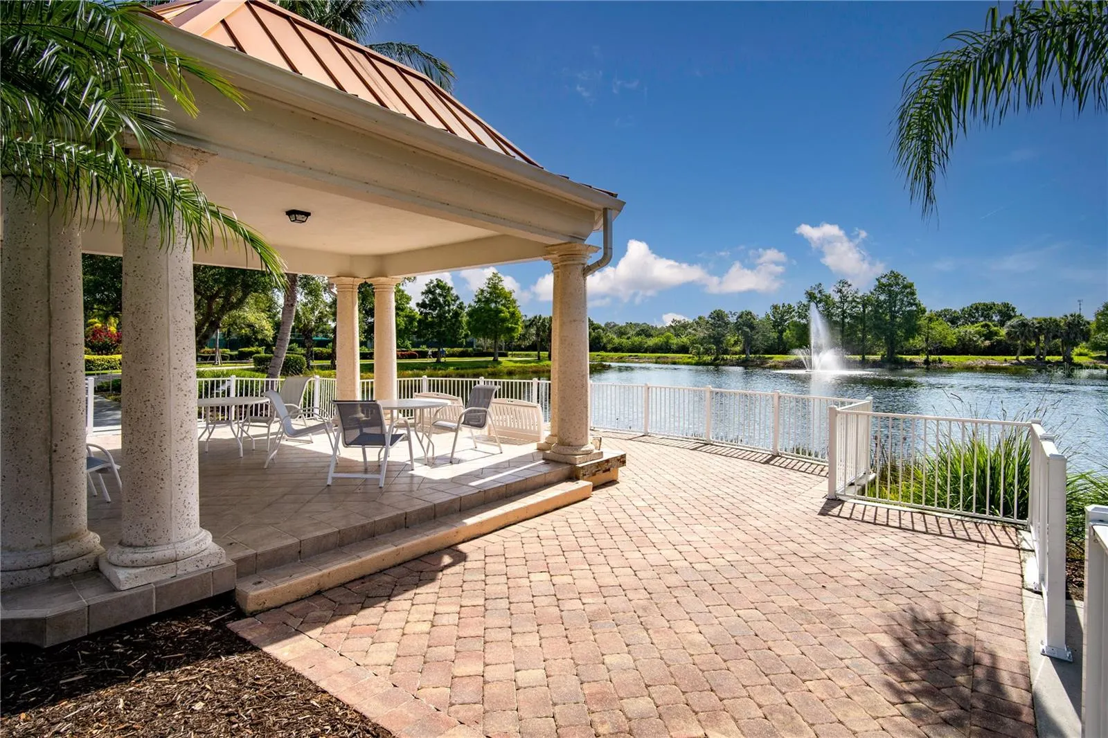 5785 VALENTE PL