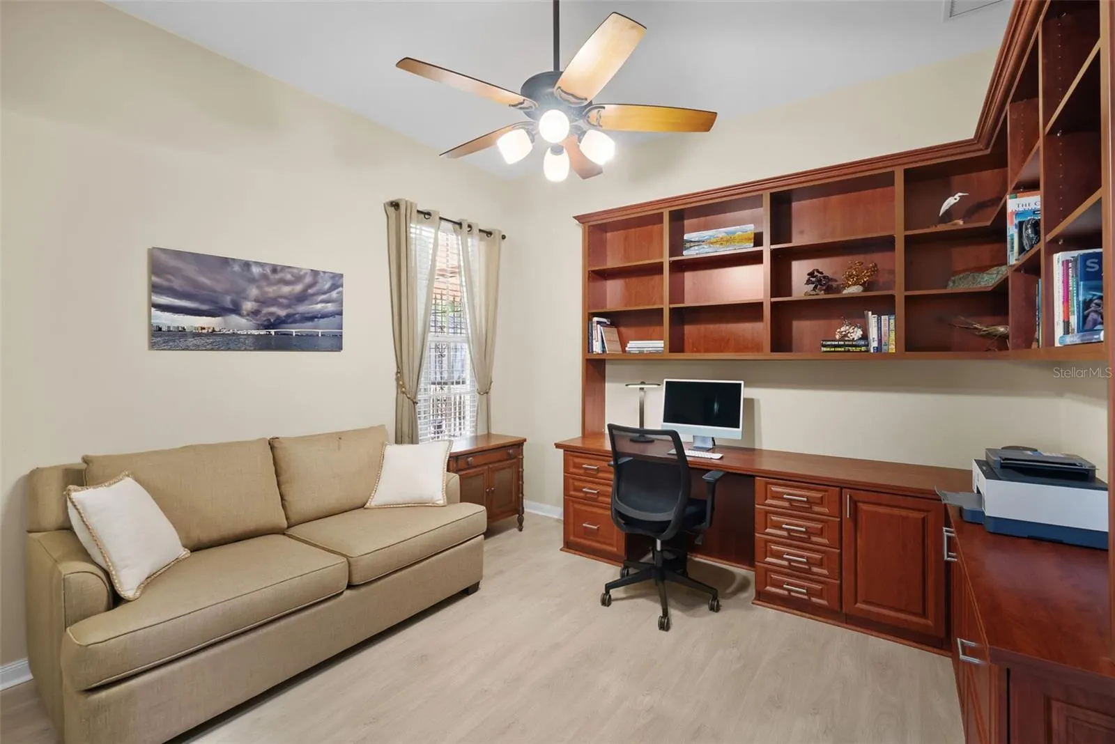 5785 VALENTE PL