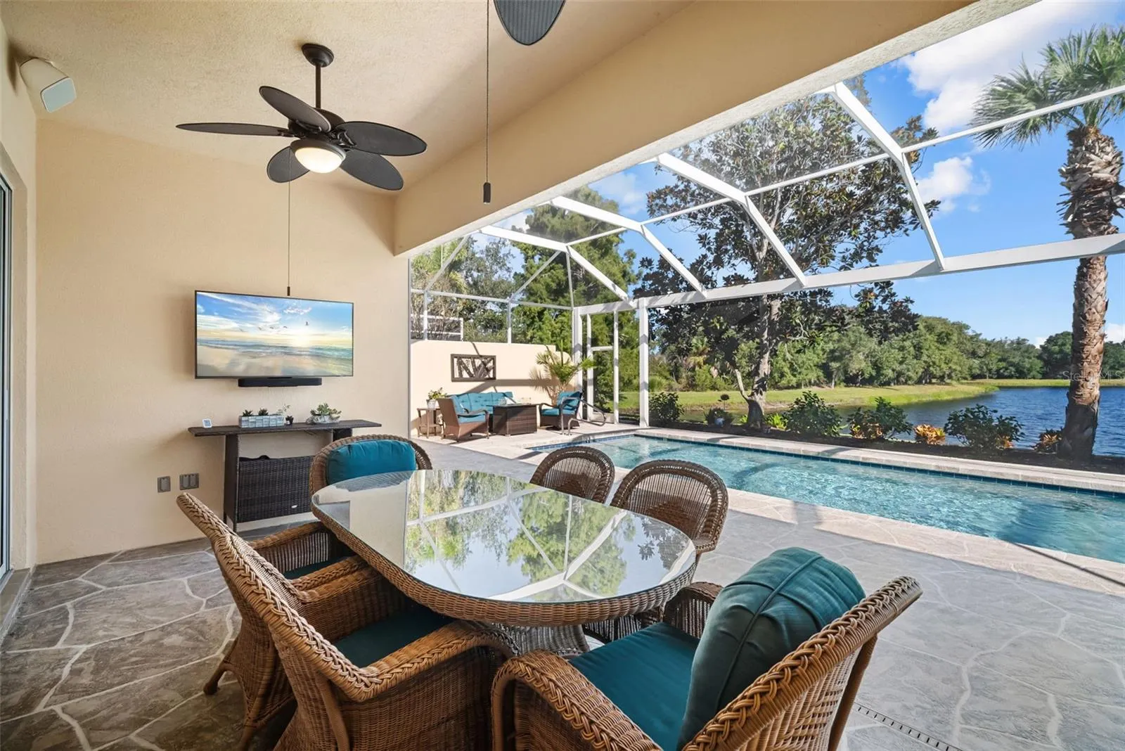 5785 VALENTE PL