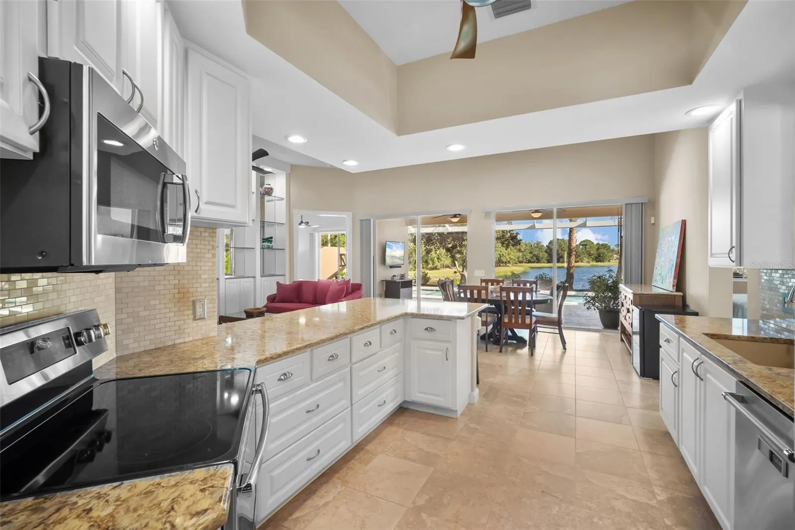 5785 VALENTE PL
