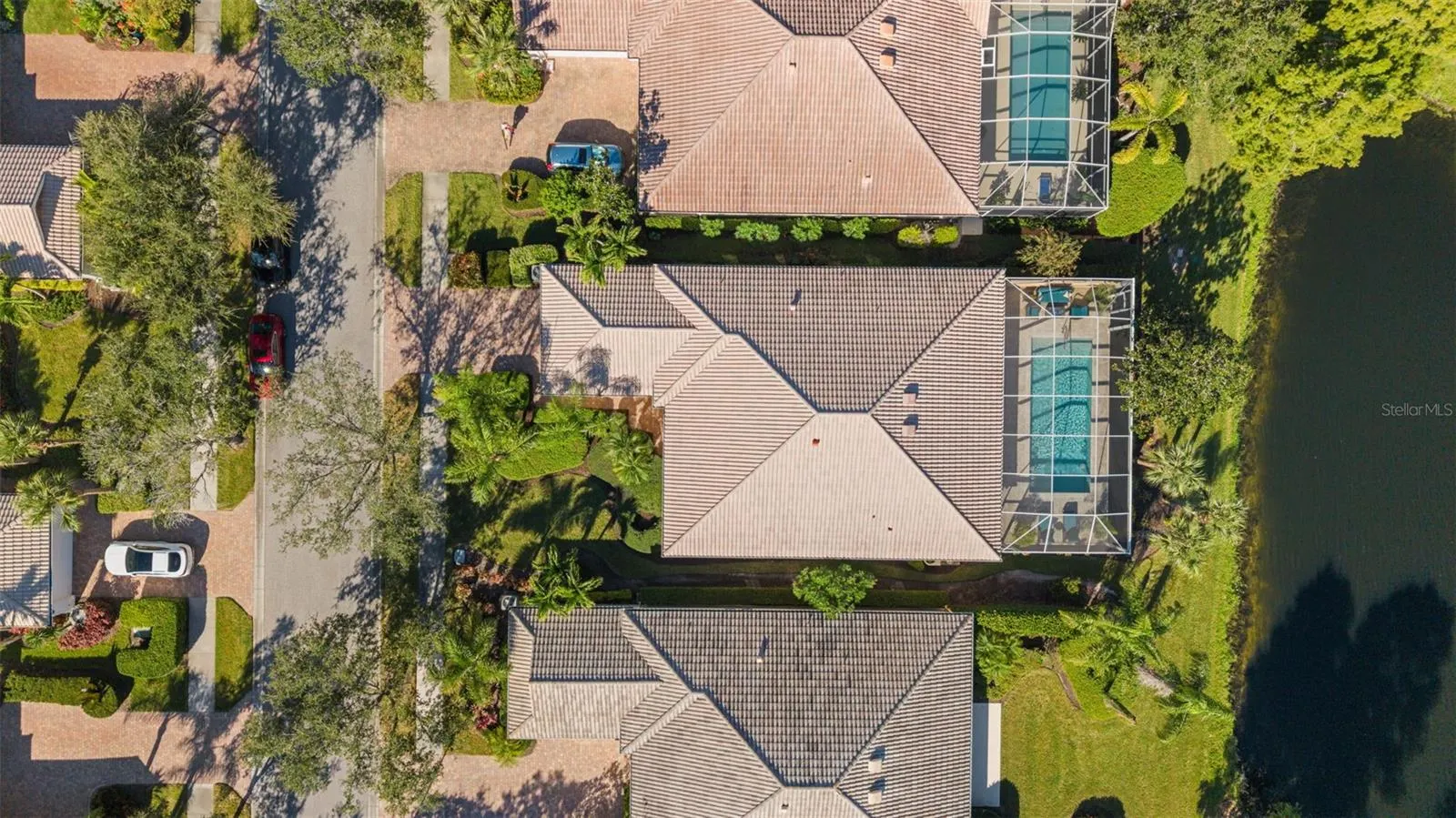 5785 VALENTE PL