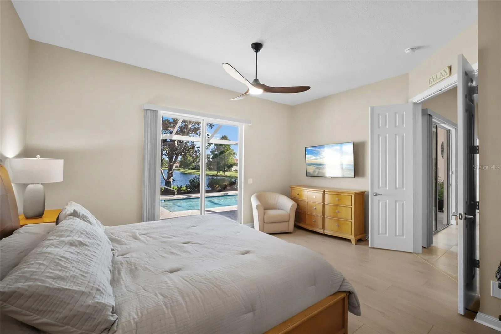 5785 VALENTE PL