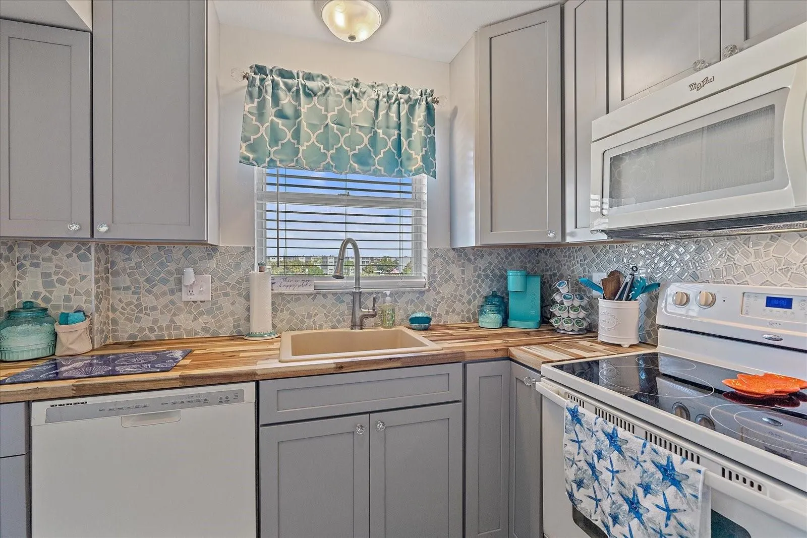 4460 IRONWOOD CIR #403A, #403A