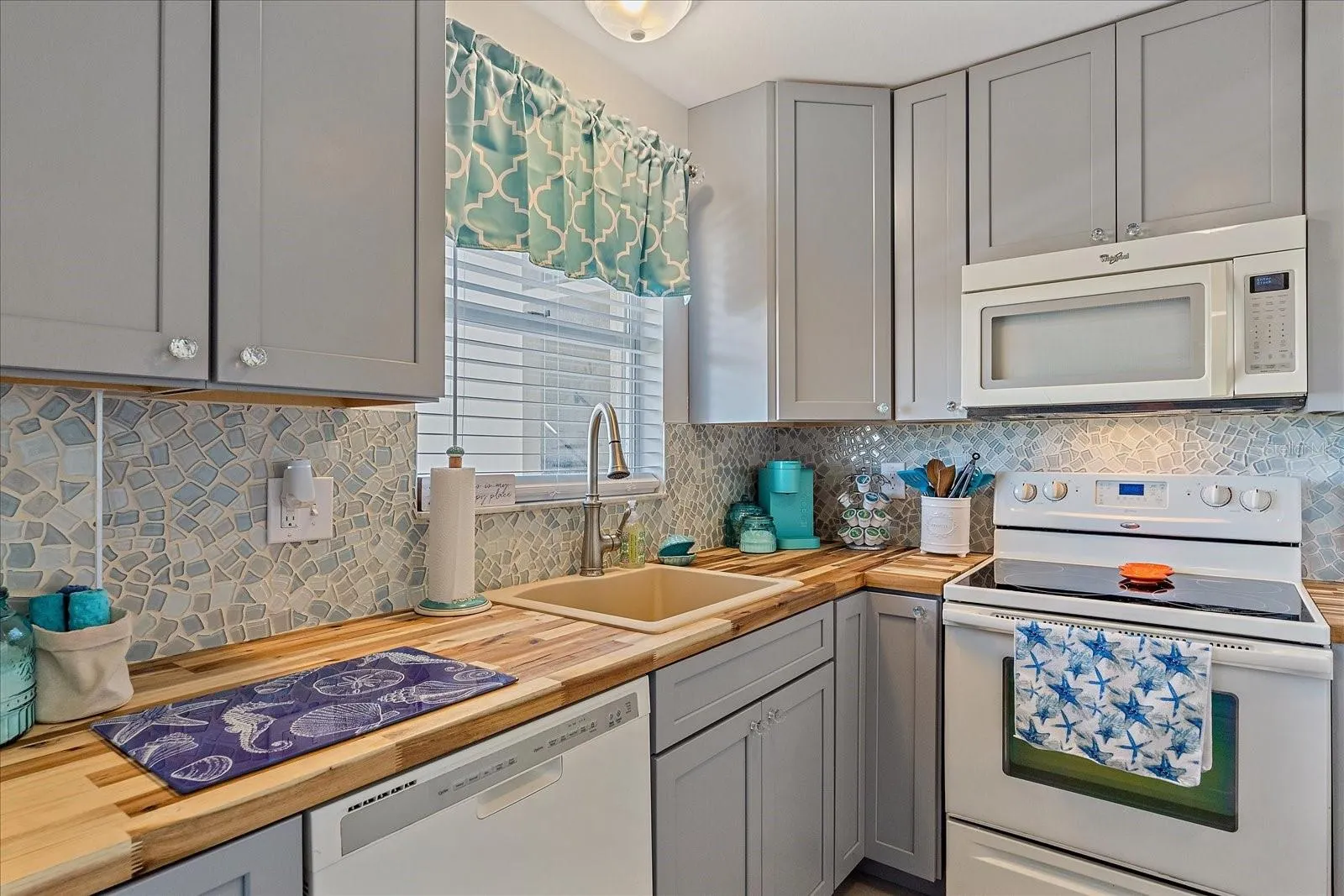 4460 IRONWOOD CIR #403A, #403A