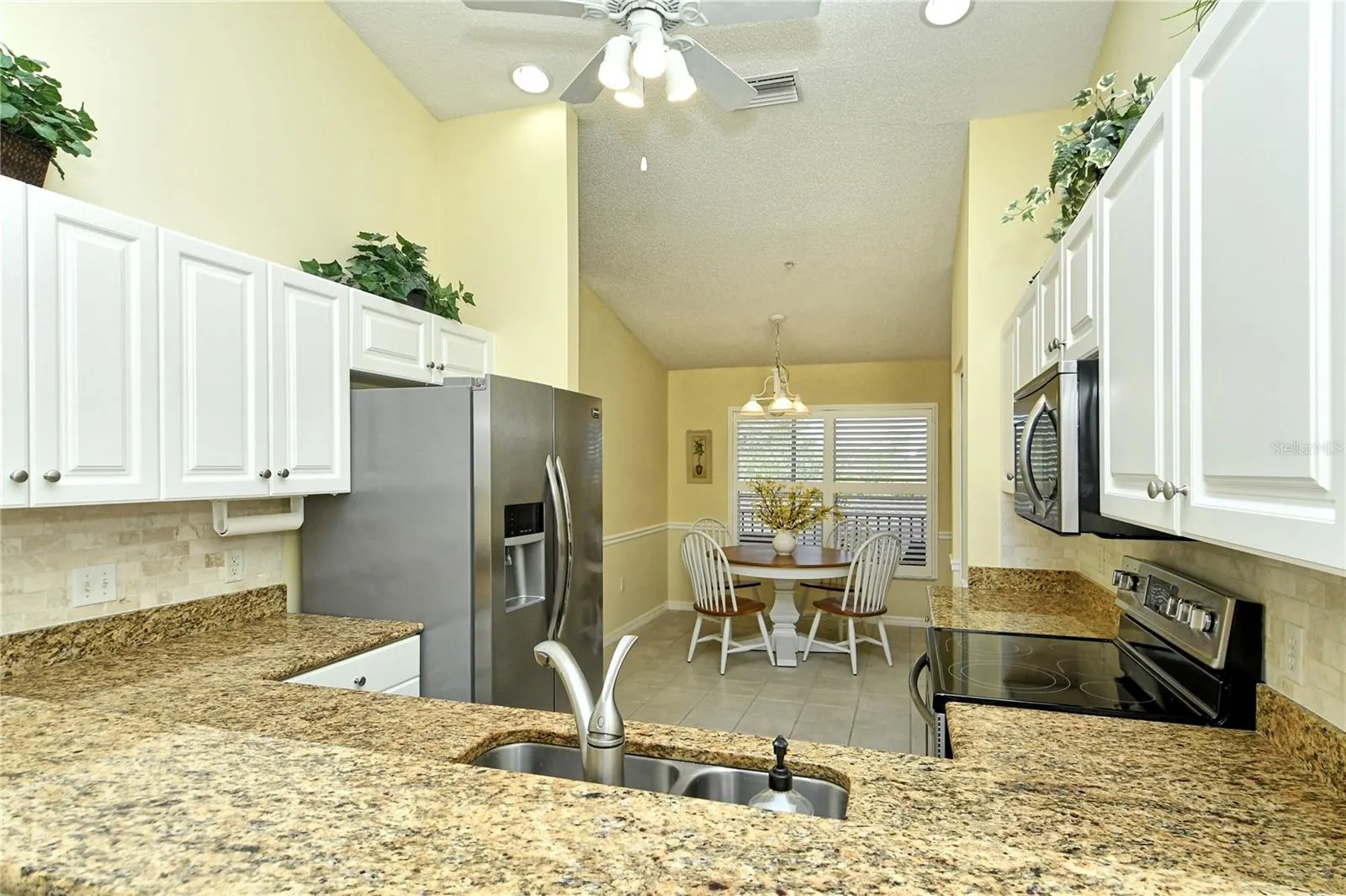 5250 HYLAND HILLS AVE #1525, #1525
