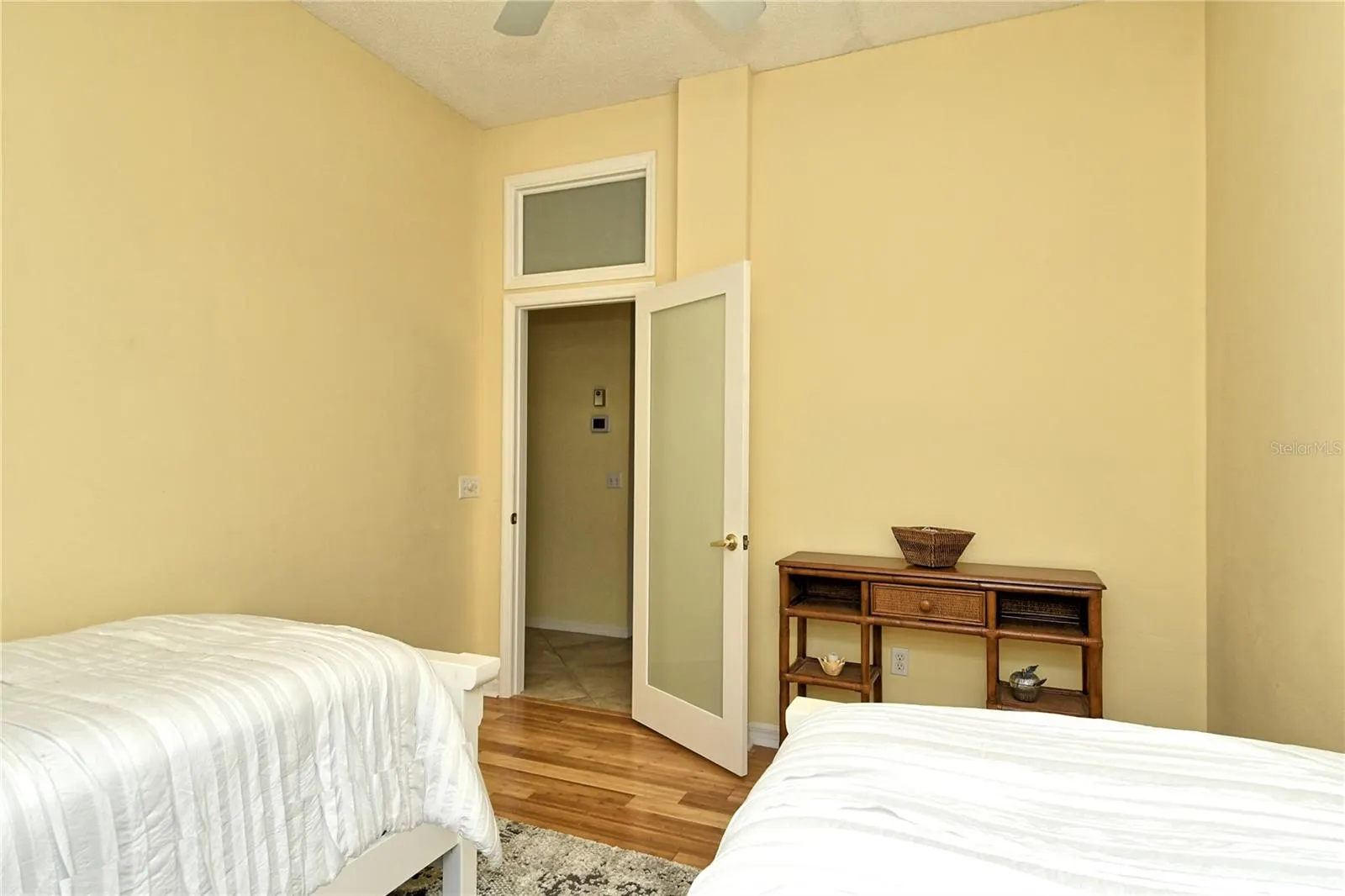 5250 HYLAND HILLS AVE #1525, #1525