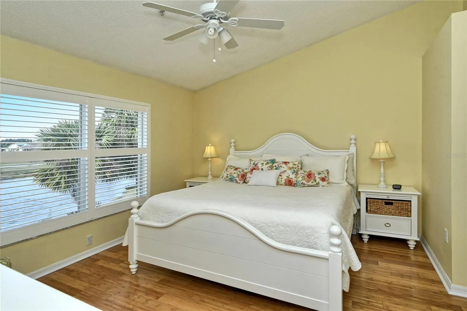 5250 HYLAND HILLS AVE #1525, #1525
